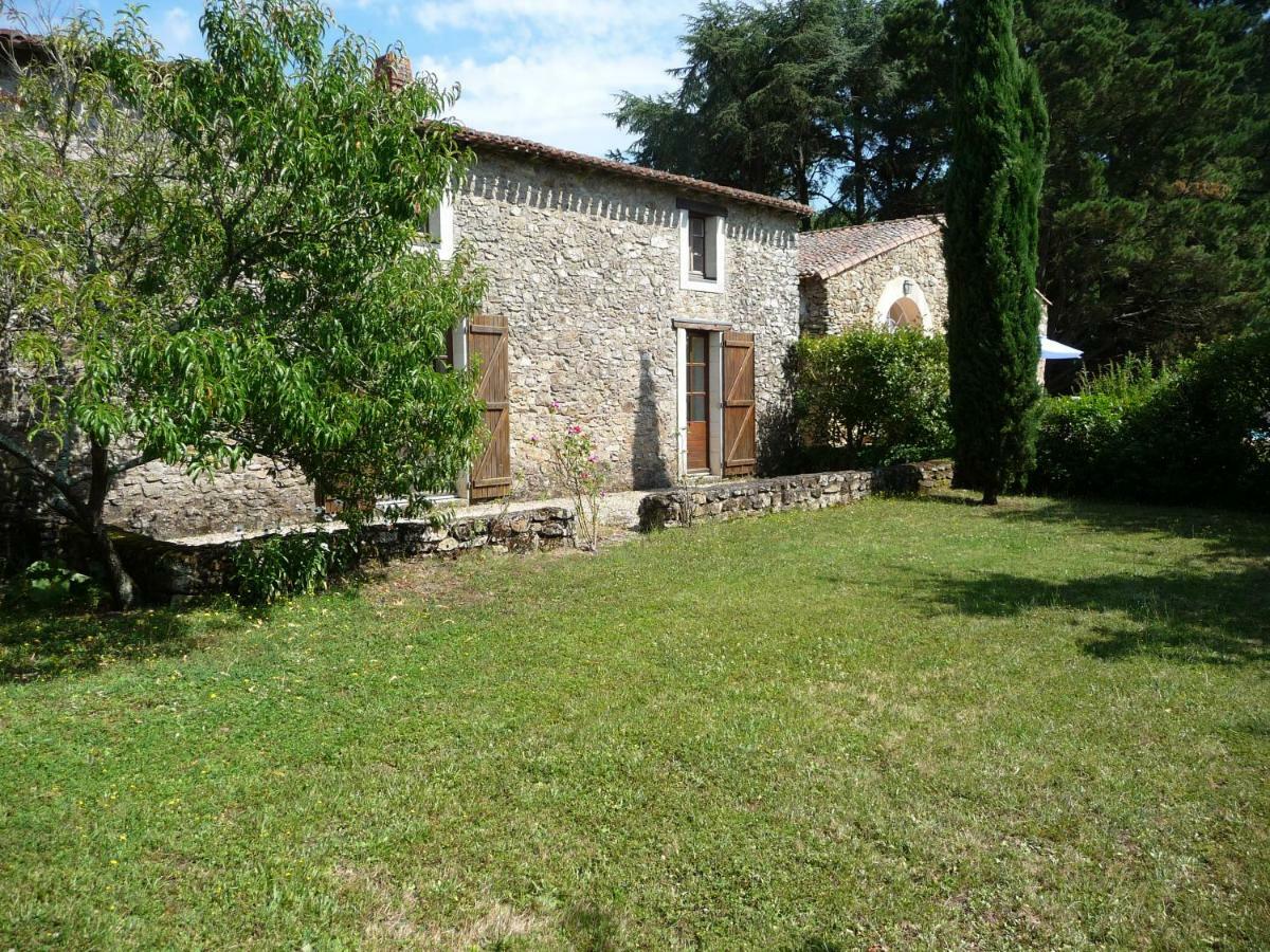 Longere Villa La Chapelle-Heulin Exterior photo